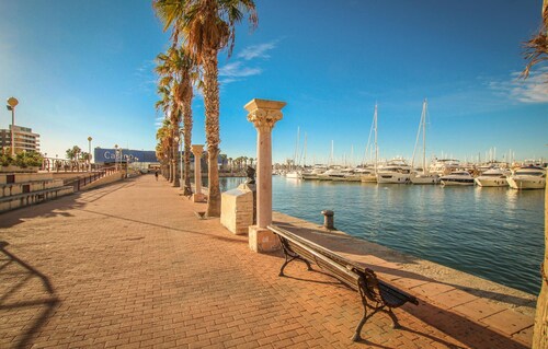 Tolles Haus in Elche mit WLAN