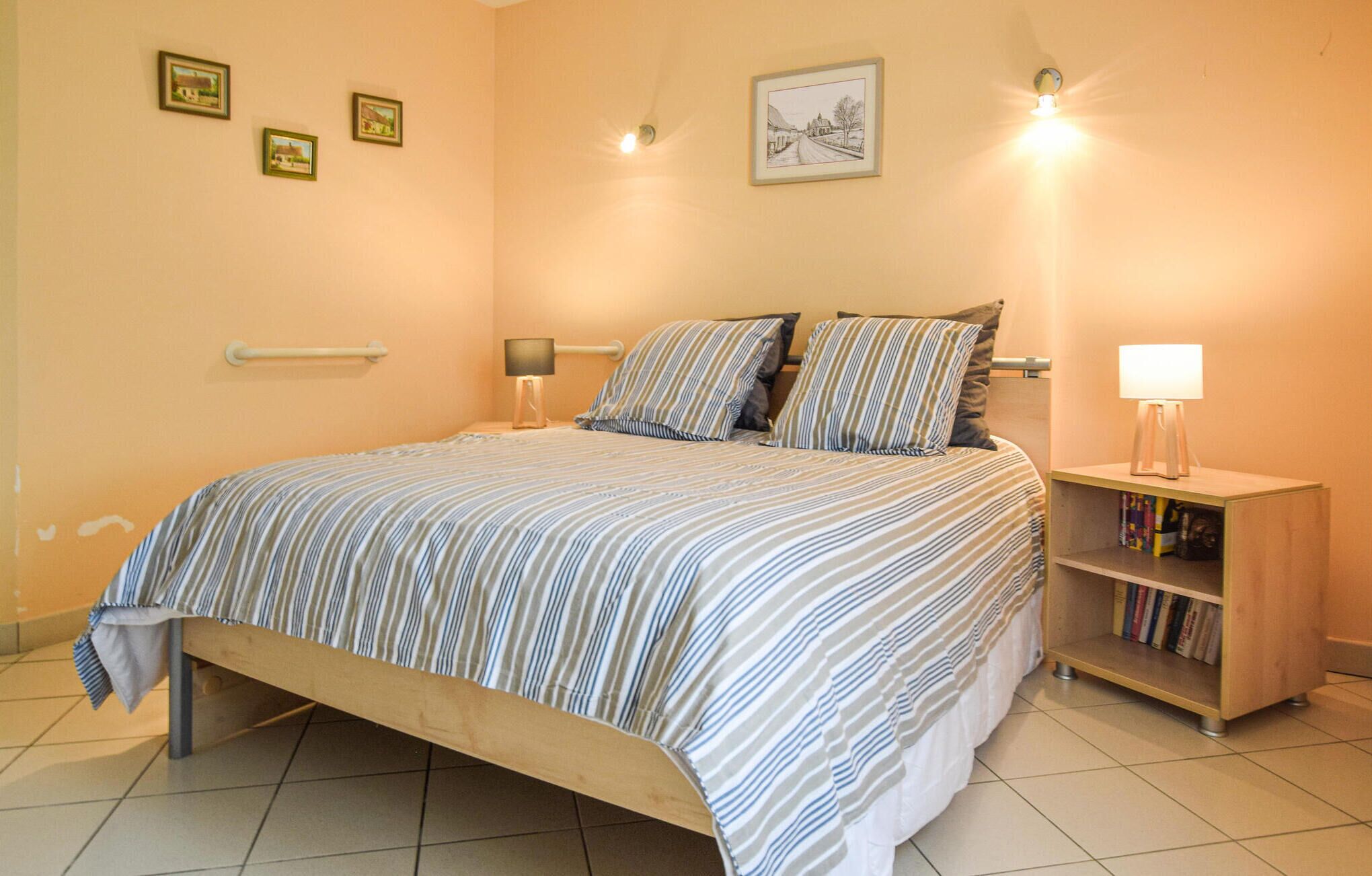 4 camere, Wi-Fi gratuito, lenzuola