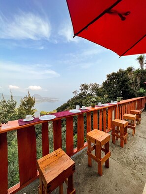 Terrace/patio - Rancho Fortaleza (San Antonio Palopo)