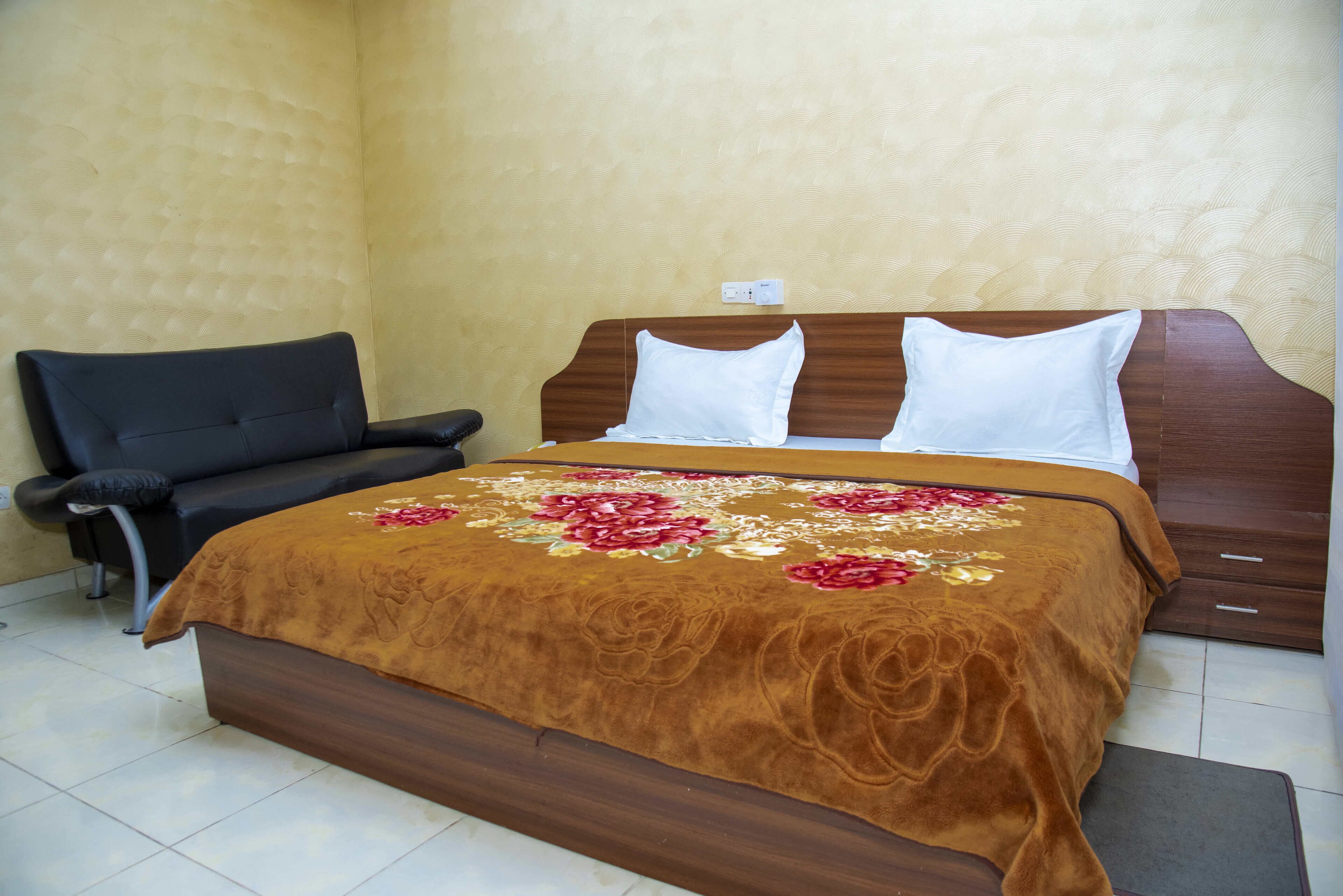 Superior-Zimmer | 1 Schlafzimmer, Schreibtisch, schallisolierte Zimmer, kostenloses WLAN