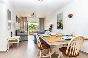 Iron/ironing board, free cots/infant beds, free WiFi, bed sheets - Droom appartementen (Jan Thiel)