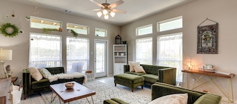 La Porte Home w/ Balconies: Walk to Beach!