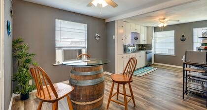 Deck & Fenced-In Yard: Texas Escape!