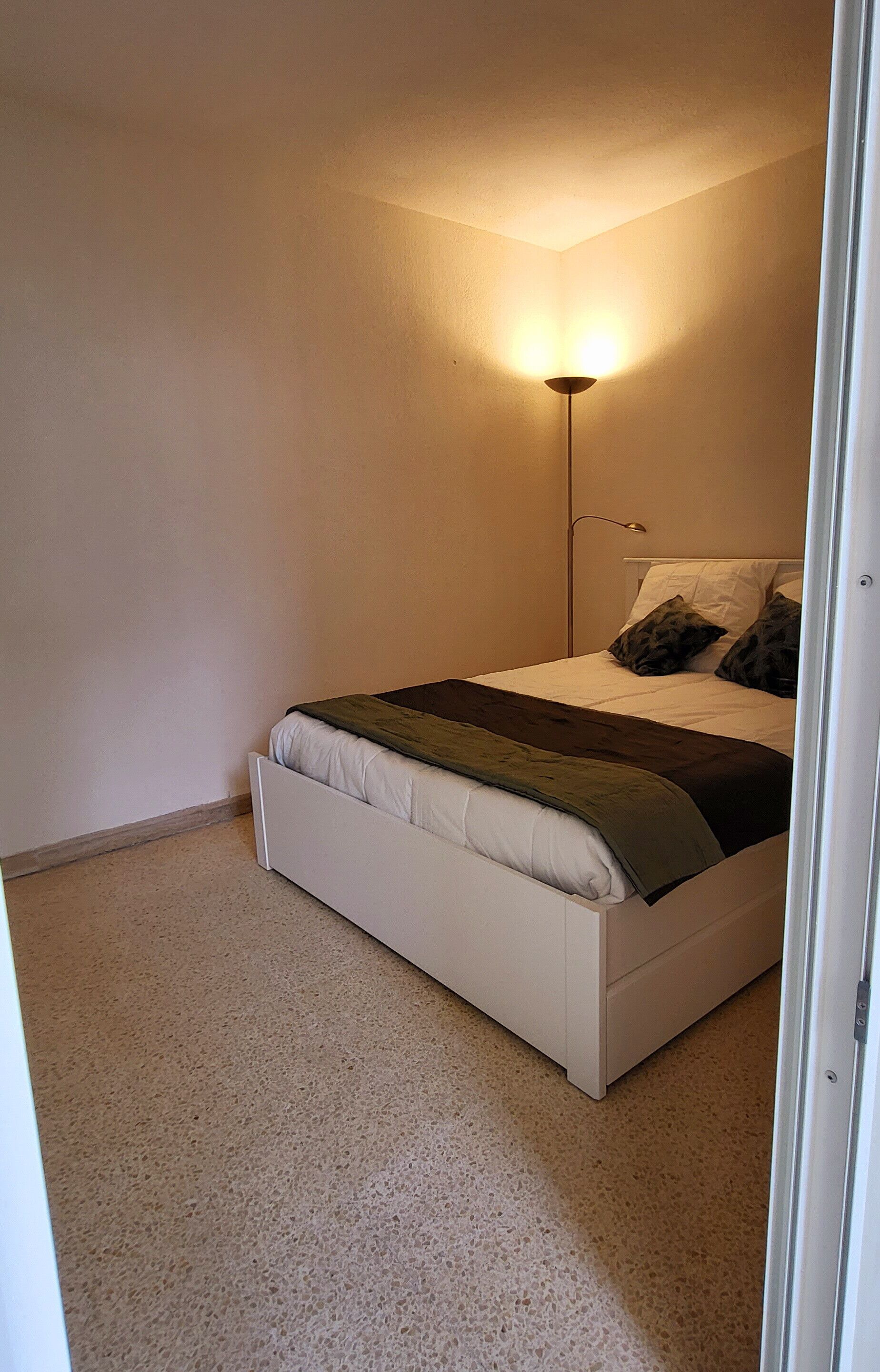 1 bedroom, iron/ironing board, bed sheets