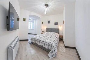 2 bedrooms, iron/ironing board, travel cot, free WiFi - Yerevan Center New York Style Loft (Yerevan)