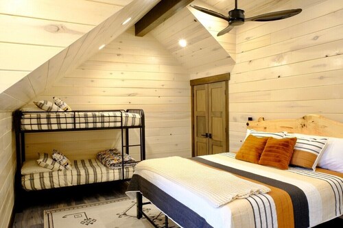 Juniper Ridge Luxury Lodge Two-Bedroom Casita @ East Zion
