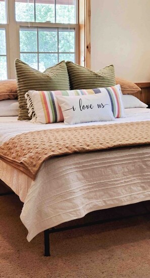 2 chambres, fer et planche à repasser, Wi-Fi gratuit, draps fournis