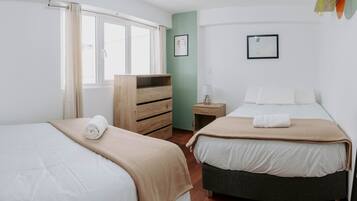 2 bedrooms, iron/ironing board, WiFi, bed sheets