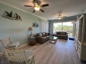 Smart TV, ping pong, books, music library