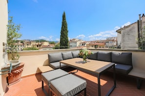 Outdoor dining - Apartments Florence - Alfieri Prestige with terrace (Firenze)