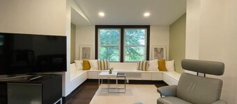 Catskills Farmhouse - Modern Luxe/Old world charm