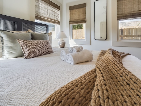 2 chambres, fer et planche à repasser, accès au Wi-Fi (inclus)
