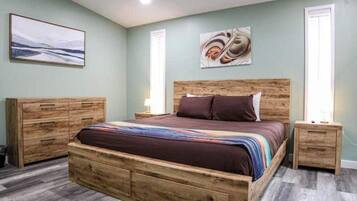 2 Schlafzimmer, Schreibtisch, Bügeleisen/Bügelbrett, kostenloses WLAN