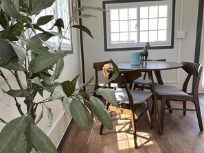 Dining - After-Hours Bliss: Cozy BoxHouse for Relaxation, Monahans, TX (Monahans)