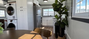 BoxHouse Villages Monahans, Queen Bed