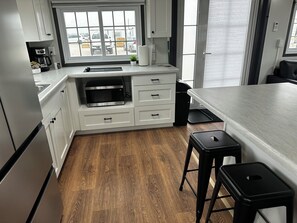 Private kitchen - Cozy Space, Expansive Feel: Very open BoxHouse, Monahans, TX (Monahans)