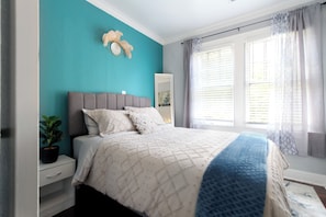 2 bedrooms, iron/ironing board, free WiFi, bed sheets