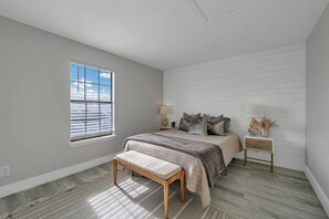 1 bedroom, iron/ironing board, WiFi, bed sheets - Coastal 1BR Condo on Okaloosa Island Beach Access (Fort Walton Beach)