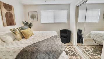 1 camera, ferro/asse da stiro, Wi-Fi, lenzuola