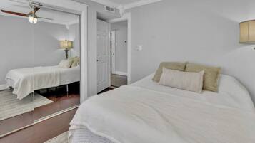 2 bedrooms, iron/ironing board, WiFi, bed sheets