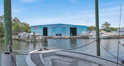 Private Gated Community 2BR Condo Close to Beaches