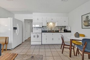 Fridge, microwave, stovetop, coffee/tea maker - Okaloosa Island Condo Just 1 Min Walk 2 White Sand (Fort Walton Beach)