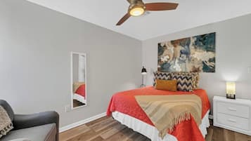 2 soverom, strykejern/-brett, wi-fi og sengetøy