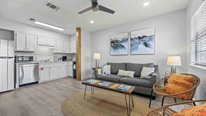 Flat-screen TV, Netflix, streaming services