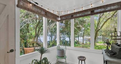 Waterfront Guest Studio Bungalow Cottage Retreat