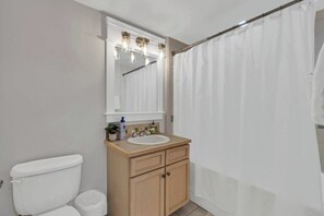 Bathtub, hair dryer