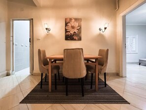Dining - 2BR Maadi Gem Walking to Nile (Maadi Al Khabiri Al Wasti)
