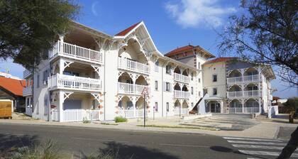 Offre été ! Walk to the Beach! Sunny Apartment