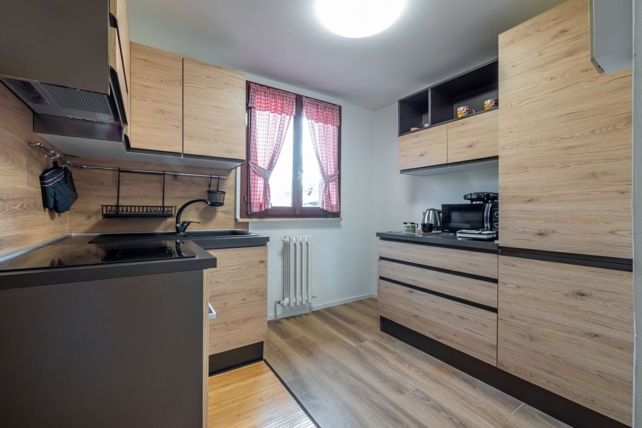 Microonde, forno, piano cottura, tostapane