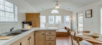 Have the Sweetest Dreams @ the Honey Bear Cottage!