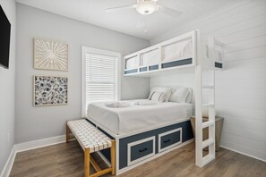 4 bedrooms, Internet, bed sheets