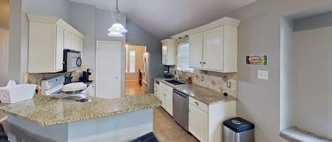 Coffee/tea maker, fridge, microwave, oven