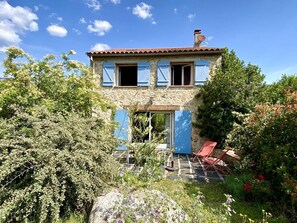 Exterior - Maison en Pierre 4 Faces, Esprit Chalet Avec Wifi et Jardin Privatif (FUILLA)