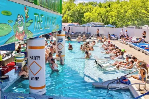 Little Blue Bungalow - Amazing Views + Boat Dock!