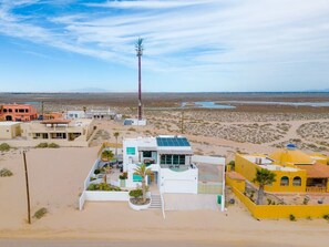 Exterior - Casa Gio at Las Conchas - Spacious Home, Private Pool, Terrace w/ Ocean Views in Puerto Peñasco (Puerto Peñasco)