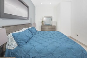 5 bedrooms, iron/ironing board, free WiFi, bed sheets