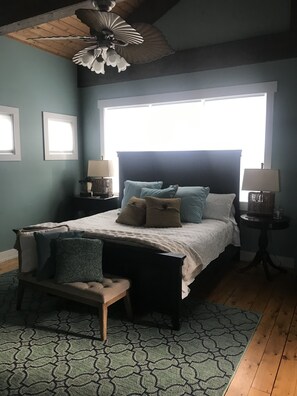 3 chambres, fer et planche à repasser, Wi-Fi, draps fournis