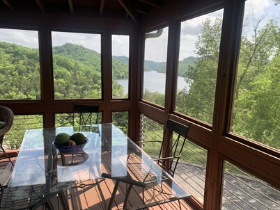 The Oakmont at Blue Water Bay at Center Hill Lake