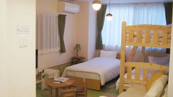 1 camera, una scrivania, ferro/asse da stiro, Wi-Fi gratuito