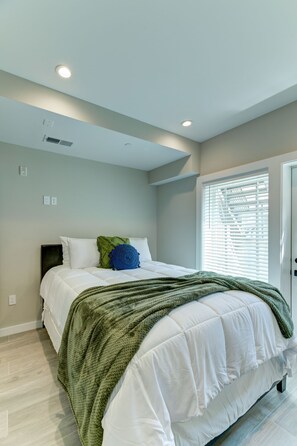 1 habitación, escritorio, tabla de planchar con plancha y wifi gratis 