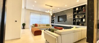 Villa de Luxe Avec Piscine à dar Bouazza Tamaris Proche de la mer