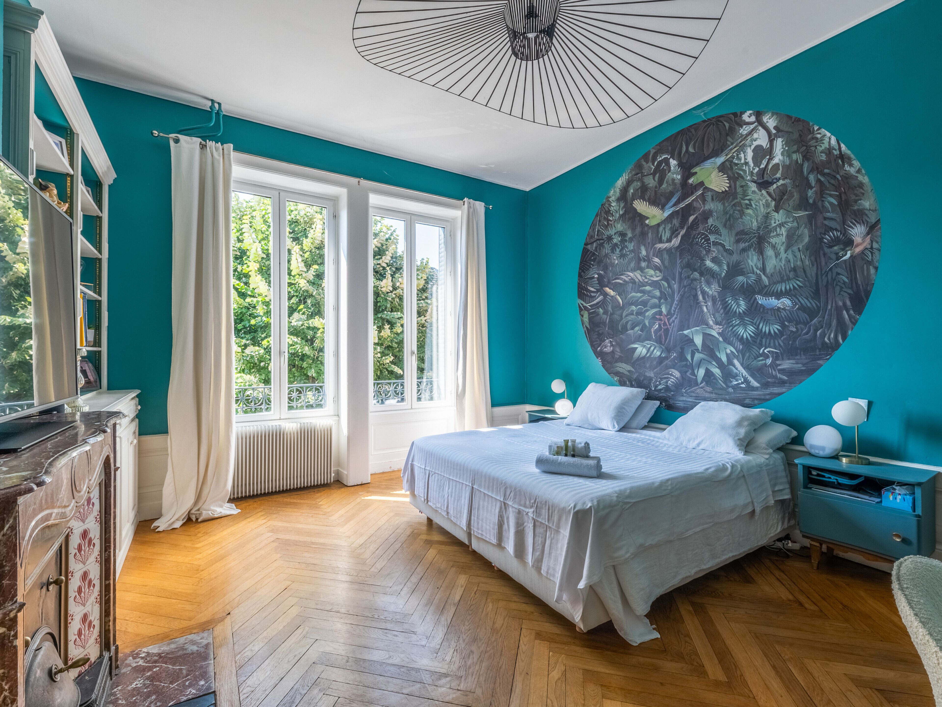 6 chambres, bureau, Wi-Fi, draps fournis