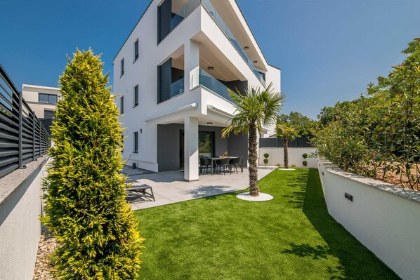 Exterior - Apartment AK lux with private pool (Njivice)