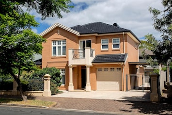 Caltowie - Elite Accommodation, Goodwood, Pet Friendly, Family, BBQ, free WiFi, free parking