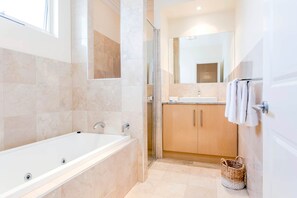 Towels - Caltowie - Goodwood, City, Cafe, Family (Goodwood)