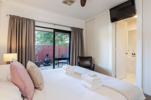 3 Schlafzimmer, Bügeleisen/Bügelbrett, WLAN